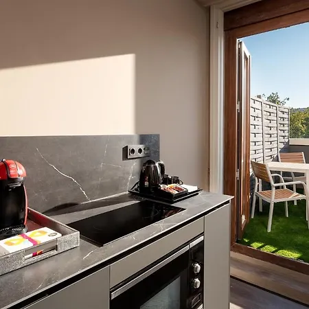 1907 Апартаменты *